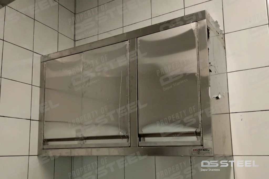 hanging cabinet