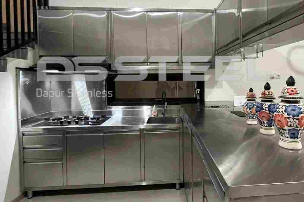 kabinet stainless dapur hotel