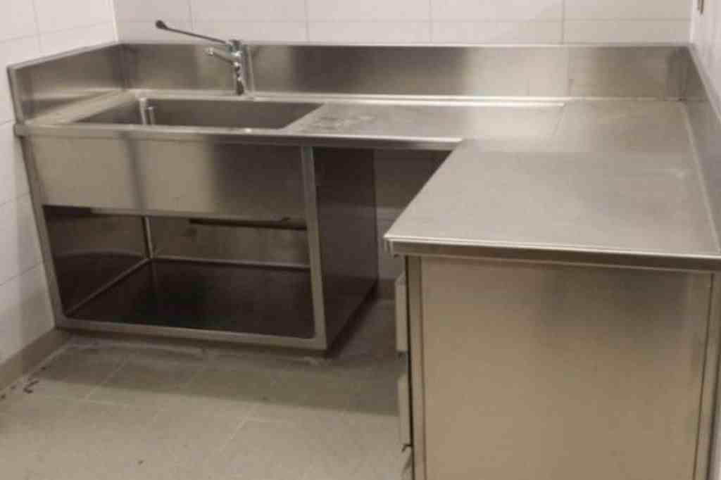 ukuran meja dapur leter l
