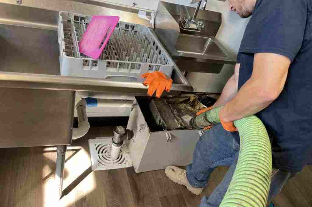 cara menghilangkan bau grease trap