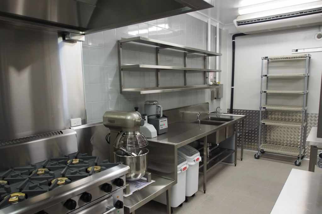 peralatan catering